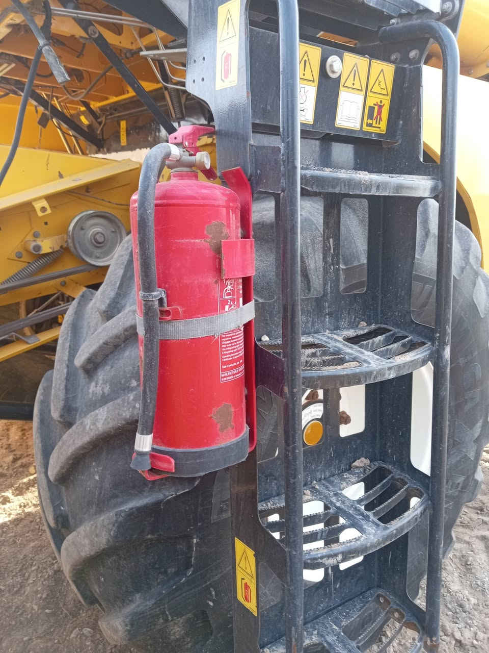 حاصوده ٥٠٤٠ اربعه بلم موديل ٢٠٢٠ مشتغله ٢٠٠٠ ساعه مكفوله مكان بابل المشروع  جبله
***********
