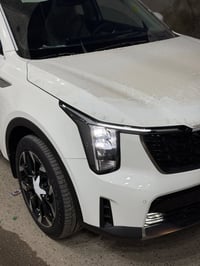 سورنتو 2025 اخت الزيرووو مرقم بغداد كامل بسمي تايرات بعدهن بخط الشركه ...