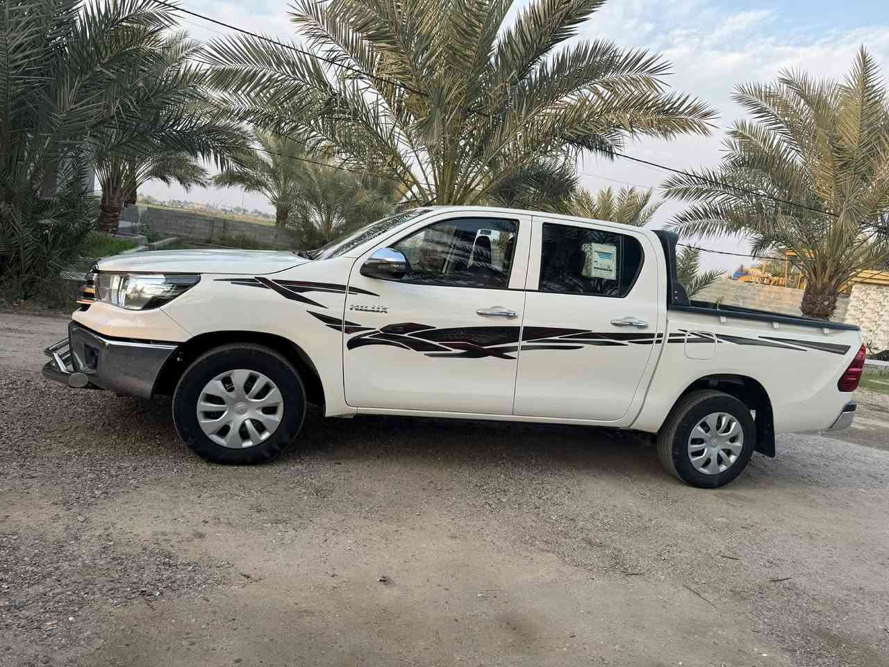 بسم الله الرحمن الرحيم
 للبيع تيوته هايلوكس سعودي ام الدعاء موديل 2022 كير عادي ماشيه 86 سياره مكفوله كفاله عامه المكان بغداد سريع الدولي السعر 240$***********
