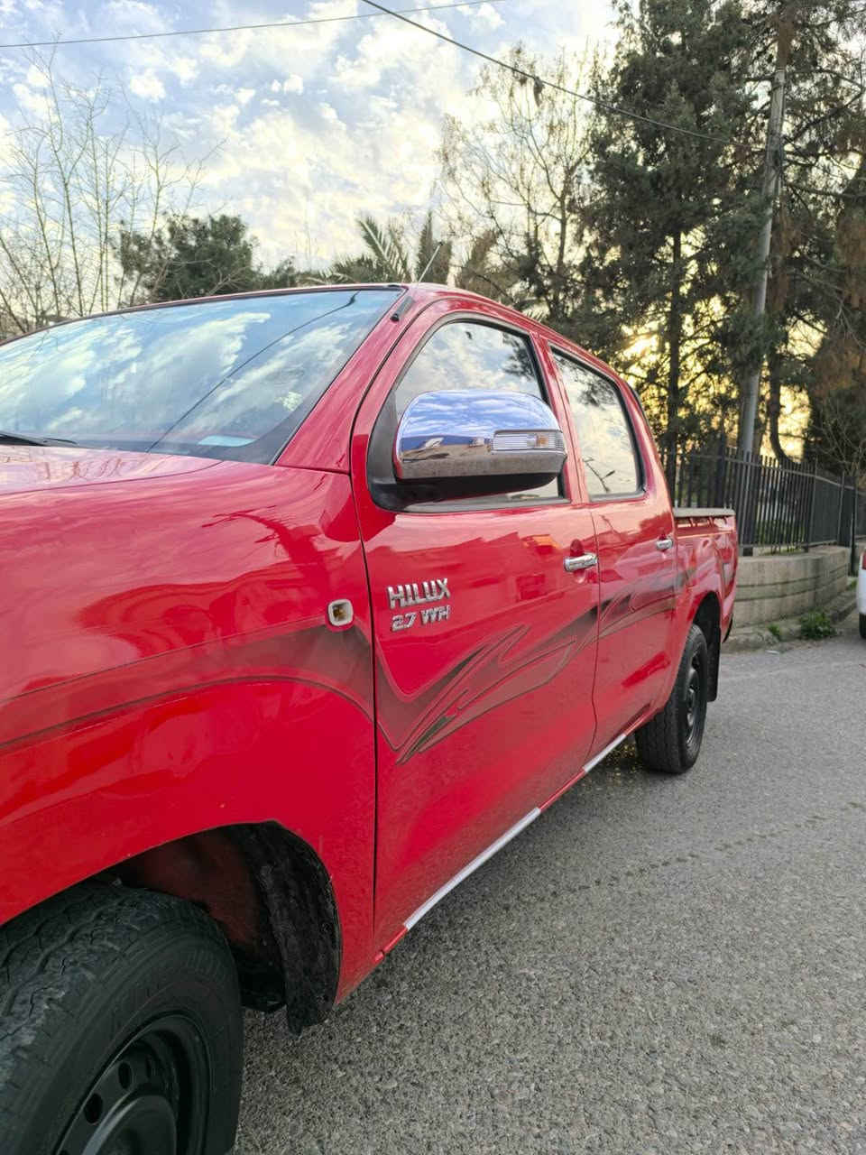 کــــــوردی 
تەنها فرۆشتن بە نقد 

Toyota Hilux 
هایلوکس 
مـــۆدێل / 2011
مواسفات / گێر ئۆتۆماتیک 
مەکینە /(2.7) v.4 چوار پستۆن 
مەکینەی کرایتەوە  
بێ ئێڕباگ ، بێ ناوگرتن
 
 حیزام سبوغ 

نـــــــرخ  (( 165$  )) 

ناونیشان هەولێر
 پەیوەندی واتساپ  ***********

عربي 
فقط بیع نقد 

Toyota Hilux 
تويوتا هاي لوكس

مــــــــودیل/2011
مواصفات/  أوتوماتك
محرك / 2.7/ v.4 أربع سلندر
محرك مفتوح 
بدون ایرباك ، بدون دواخل
حزام صبغ 

سعر   (( 165 $  )) 
عنوان اربیل ، للاستفسار 
*********** أربيل, العراق
