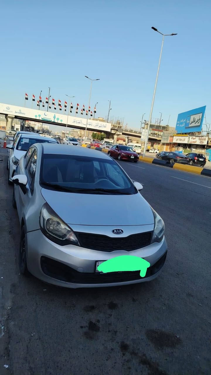 سلام عليكم
ريو مديل 15 ادوات ادوات 
محرك 1600 دوش
كصه جنطه رقم وسنويه كامله وجديد
سعر 45 مجالهه كلش قليل
بصره ***********
