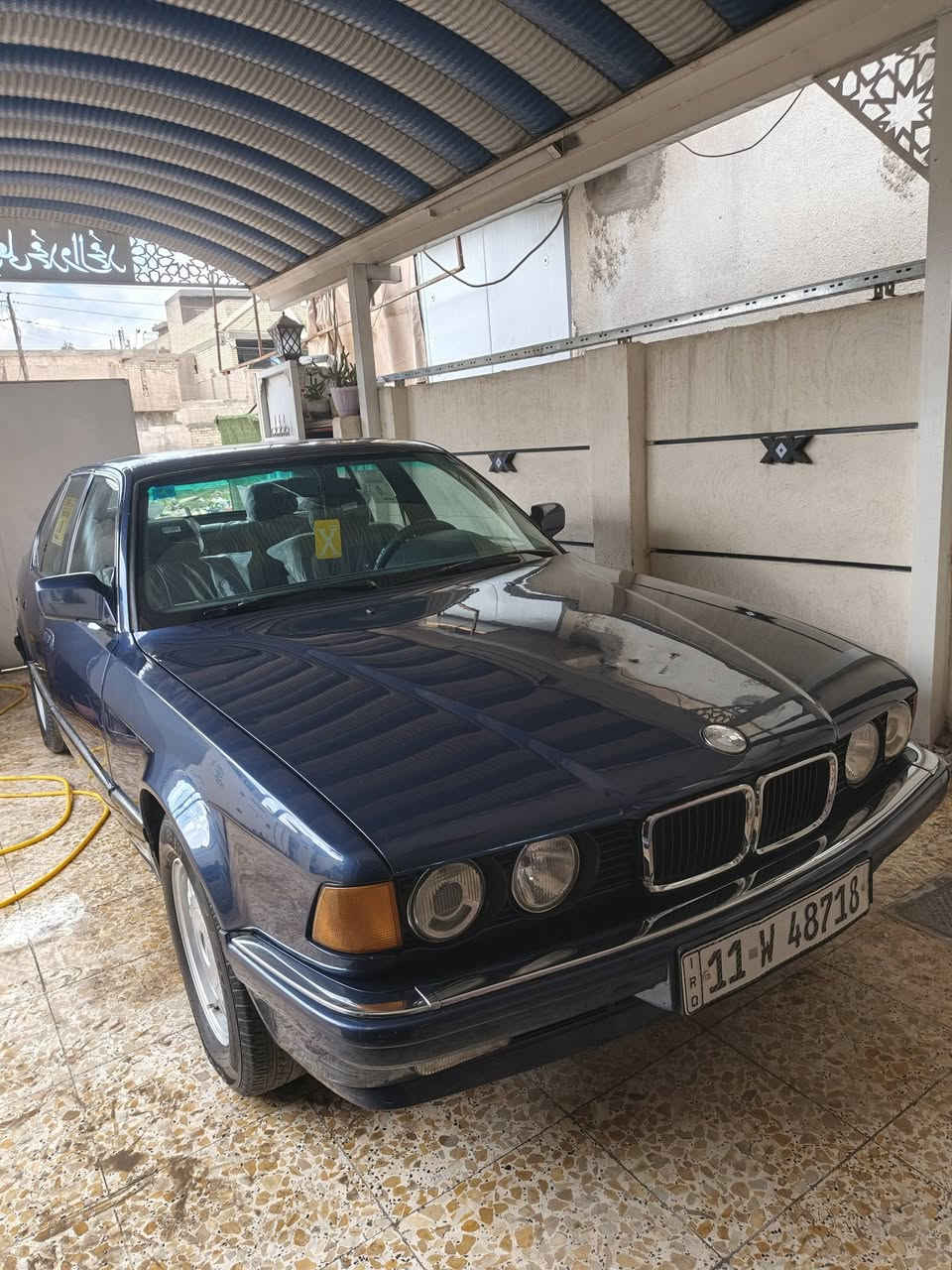 السلام عليكم
سياره بي إم دبليو 735 

السياره جديده ترايك وين متريد 

منظومة تبريد جديده أصلي 

فتحه شغاله 

سعر 55 قابل للتفاوض
الرقم ***********
