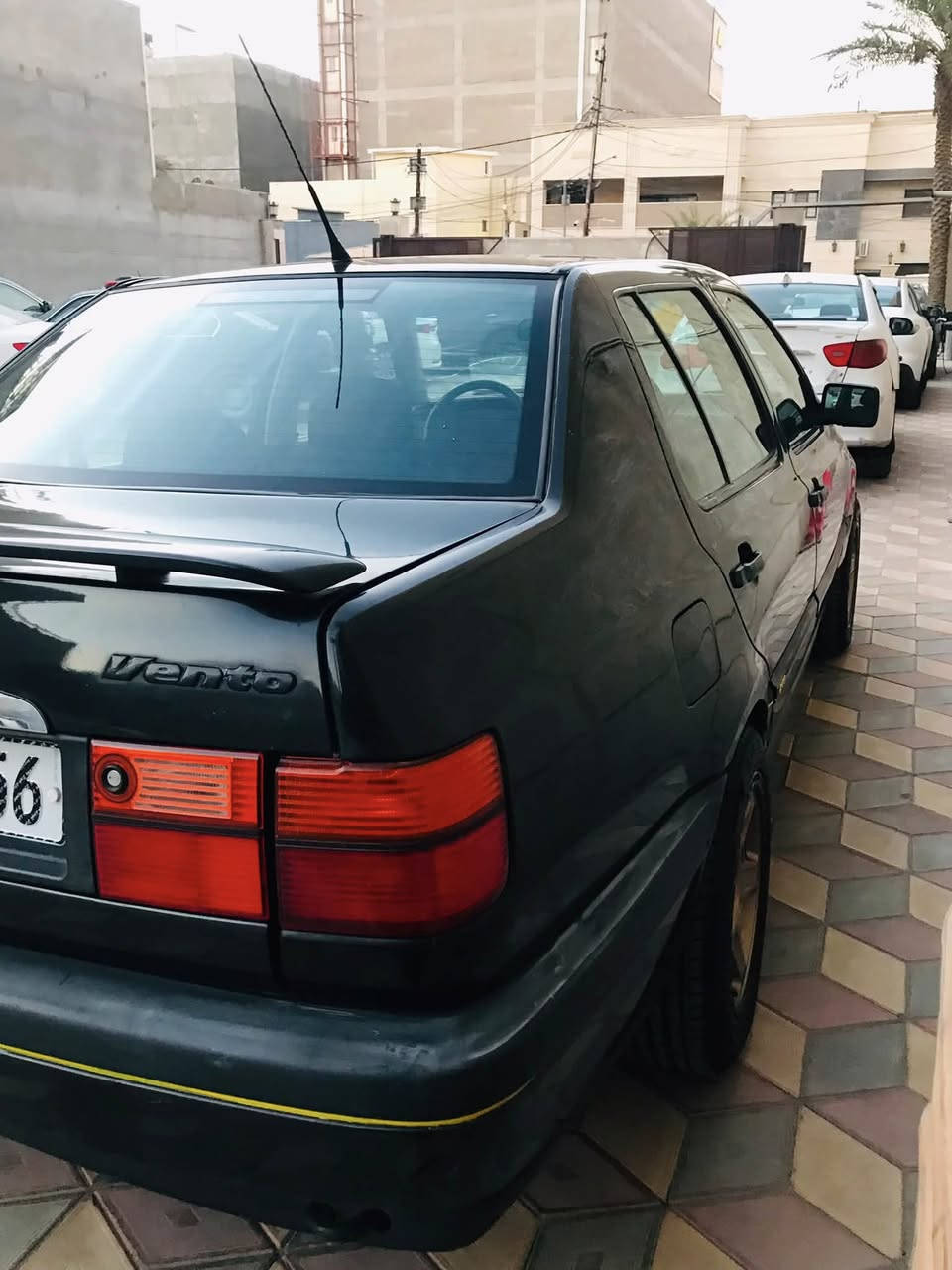السلام عليكم فنتو ٩٣ محرك ١٨٠٠ كير عادي تبريد منضومه جديد كشنات رياضي شاد جديد  صدر امامي خلفي جديد  تخم ويل كب رياضي مع تخم تاير ياباني جديد سنويه ورقم جديد كهربائياتها كلها كامله فقط القمارة بدايه جراد  سعرها ٤٥ مكاني الكراده ***********
