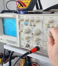 اوسيلوسكوب • 20ميجاهرتز • مدخلين