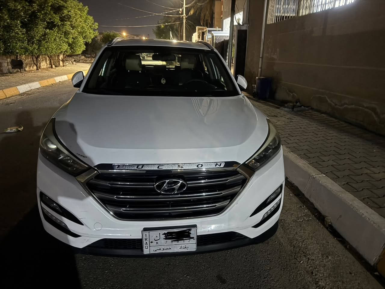 سياره توسان خليجي رقم بغداد باسمي موديل ٢٠١٧ قطعتين صبغ اثر شخوط الباب الخلفي وشويه بالجاملغ الخلفي  سياره جاهزه بدون نقص تخم تاير صدر محرك وكير كفاله سياره جاهزه
لبيع او مراوس سعر ١٦٥
العنوان ديالى بعقوبه ***********
