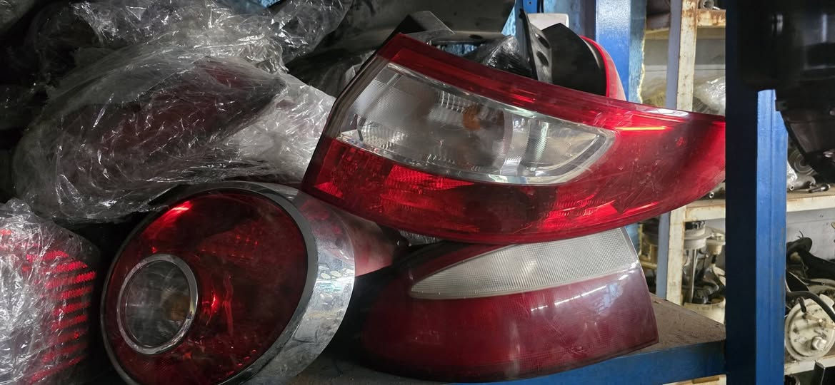 السلام عليكم
تخفيضات  
تحطيم الأسعار يوجد لدينا توصيل كافة المحافظات 
اسعار مناسبه جدآ جدآ جميع انواع السيارات الكورية والأمريكي والفرنسي وغيرها للمعلومات والاستفسار الاتصال بالرقم  ***********
يوجد لدينا لايت وامرايات وبك لايت وسماعات وبلكات ناريه مستعمل حاوية اصلي 
يوجد لدينا ماء راديتر زيتي كوري اصلي 
يوجد لدينا دهن محركات الديزل  والبنزين  أصلي كوري 
يوجد لدينا مراوح بأسعار مناسبه جدآ 
واسعارنا معروفه 
اي قطعه لايت  ٢٥ الف مهما كان نوعها 
اي قطعه بك لايت  ١٥ الف  اي نوع سياره 
مرايات  القطعه  ٢٥ الف ام الإشارة  كافة السيارات 
مرايات  بدون إشارة  ١٥ الف كافة  السيارات
