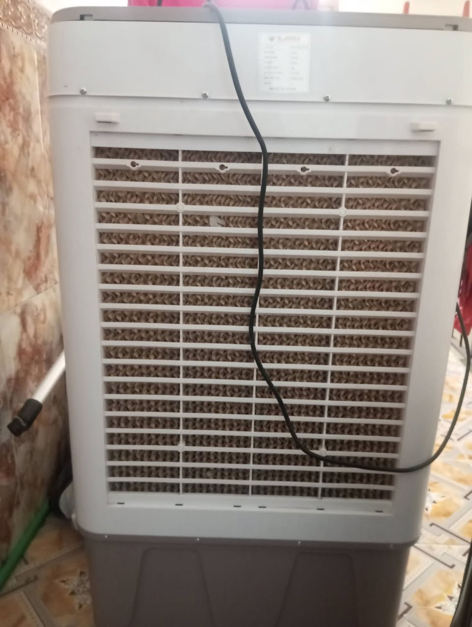 السلام عليكم مبردة للبيع مستعجل كلش 
مشتغلة شهر واحد بس السعر ١٠٠ الف قفل 
الاتصال علة هذة الرقم ‏‪0772 448 2478‬‏
