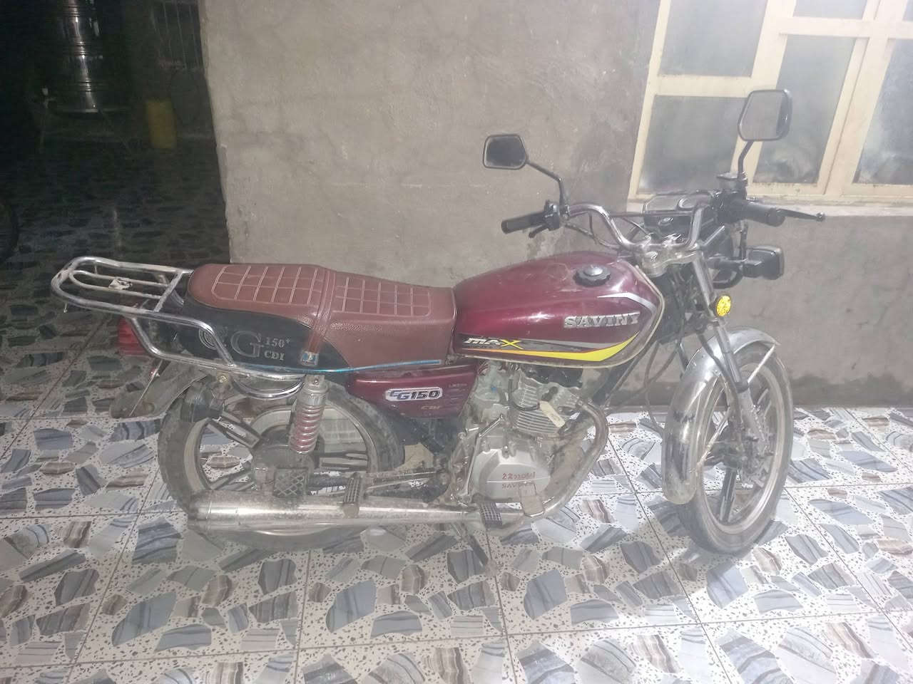 السلام عليكم مطار للبيع موديل 23 رمادي شارع 20 سعر 650  ***********
