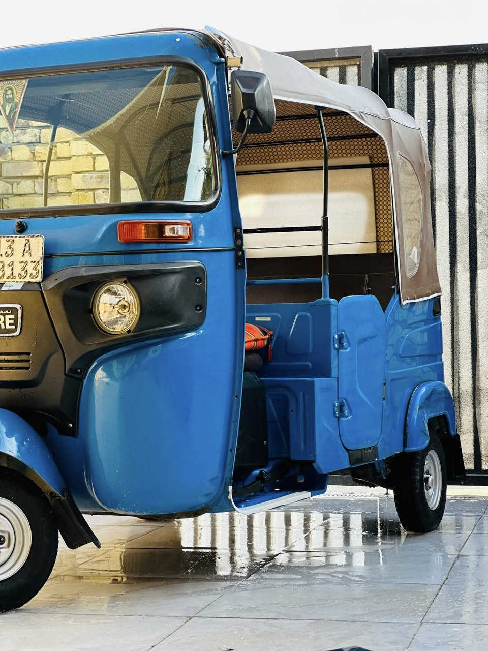 سلام عليكم تكتك موديل 2022 رقم وسنويه مكفوله مكينه بس بيه خياسات قليلات وضربه جو بك لايت تكتك خير من الله مكان العماره ابورمانه


**إذا كنت صاحب هذا الإعلان وتريد حذفه لأي سبب، رجاءا أرسل رسالة إلى الدعم الفني**