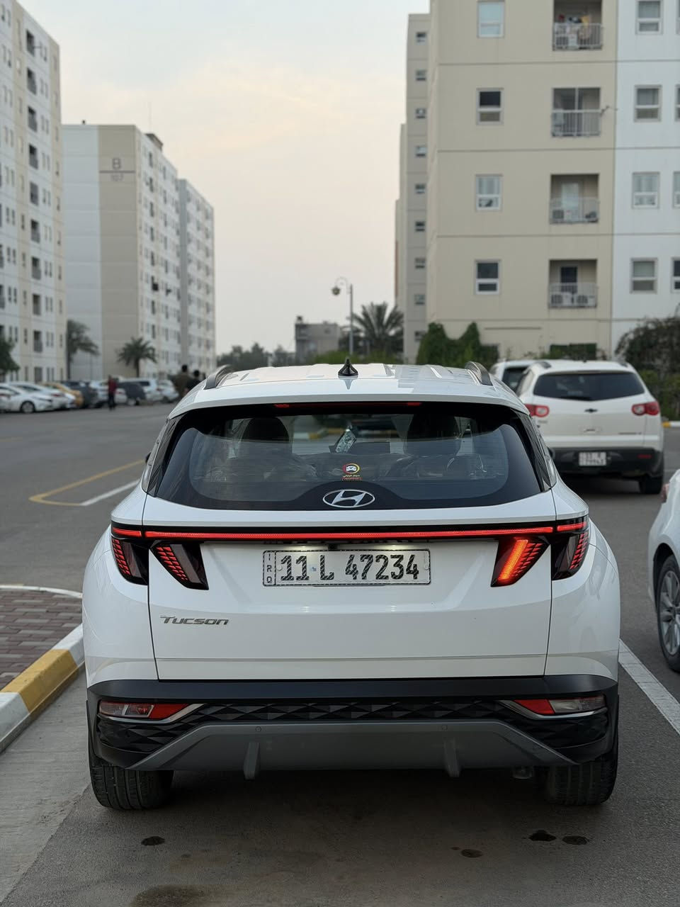 السلام عليكم
هونداي توسان موديل 2024 خليجي 
محرك 2000دوش 
ماشية 29الف 
فول مواصفات ماعدة البونراما 
مواصفاتهة 
حساسات امامية خلفية 
شاشة كبيرة 
ابل كار بلي 
اندرويد اوتو 
مثبت سرعة 
كامرة خلفية 
كشن السايق كهرباء 
مري شفط 
بصمة 
تشغيل عن بعد 
عدادات ليزرية 
لايتات زينون ولد بلادي 
بكلايت لد متصل 
رقمها بغداد بأسمي 
سعرها 218
مكاني بغداد بسماية 
للتواصل والاستفسار 
***********
