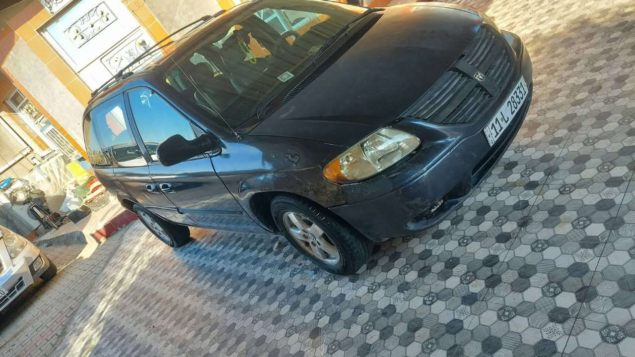 دوج كرفان موديل 2007 محرك 3300 جديد بيها طخه بل جامرلغ مامي بصيطه شاشه تبريد شغال مصبوغه حزام تخم تاير جديد صدر جديد بغداد دولي بسمي سعرها 70 بيها مجال قليل  مكان ديالى ***********
