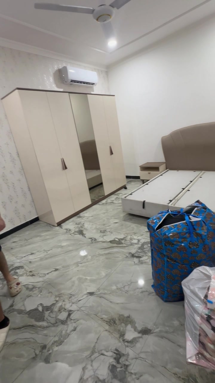بوجد نجار فتح وشد الغرف التركيه ول عراقيه ونقل خارج بغداد وداخل بغداد السفسار ***********