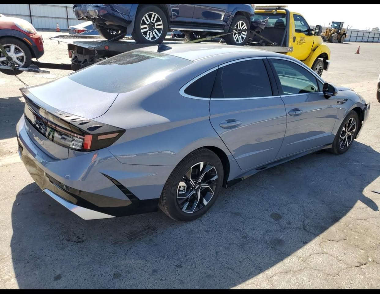 🤍بسم الله على بركة الله 🤍
مزاد السيارة : 🚗 هونداي سوناتا SEL 2025 🔥
الضرر : كما موضح بالصور المرفقة 
تاريخ المزاد :: الخميس 2026/1/8

سعر السيارة :: يحدد في  المزاد 🔒
للمزايدة ولشراء السيارة :: الحضور الى المكتب 💁🏻
مدة الوصول من 50 الى 90 يوم  🚢
عمولة المكتب 200 دولار فقط 
يتم تخليص السيارة عن طريق  المكتب 📑 

الفرع ألاول ألانبار الفلوجة مجاور مطعم حجي حسين 
وليد:***********
يوسف:***********

العنوان الفرع الثاني 
✅رمادي ✅
✅شارع عشرين✅
✅مقابل مطعم كباب الساطور✅
للأستفسار الاتصال على الرقم التالي او مراسلة الصفحة📱
غيث ***********

أوقات الدوام من الاحد إلى الجمعة ⏳
من 4:00 عصرآ  الى 10:30 مساءآ 🕓 

‏#IAAI #iaai 
‏#COPART #copart
#العراق #الفلوجة#الرمادي 
#سيارات
#مزاد_السيارات_الوارد_الامريكي
#مزادات_السيارات #الوارد_الأمر
