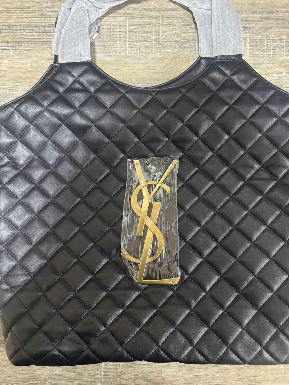 السلام عليكم اخوان هاي القطع الماركات المميزة من بظاعة DHL البرازيلي درجة الاولى نريد نسوي عليها مزاد بالبث المباشر اليوم ساعة 9 الي يحب يشارك بالمزاد يتواصل وياية عبر الواتساب فقط *********** مزاد مبارك للجميع
