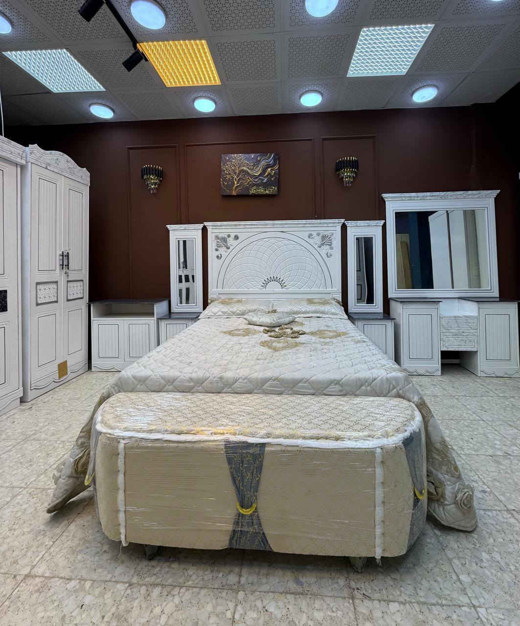 السعر // مليون فقط 😍
🔅تفاصيل الغرفة المرمري  ....

خارج ٤ملم ام دي اف 🔺
وداخل صاج ٣ملم 
صبغ حراري  درجة اولى 

عدد القطع  ٧ قطع 😍
🔺1 //جرباية  قياس  ١٦٠ × ٢٠٠ 
🔺//ميز جانبي ايسر قياس ٥٠
🔺2// وميز  جانبي  قياس ٥٠
🔺3// زاوية ارتفاع مترين عرض ٨٠
🔺4// وميز بلازمه  
🔺5//وميز مراية ارتفاع مترين عرض ١٢٠
🔺6// وكنتور ٦ باب  ارتفاع مترين و١٥ طول ٣ متر و١٥

القطعه الثامنة حسب الطلب شازلون
سعرها ٥٠ الف ❤️

(توصيل مجاني مركز بغداد )
التوصيل يشمل الشد مجاني 🔥
(اطراف ٥٠)
باقي المحافضات حسب البعد
شازلون سعرها ٥٠ الف
شازلون مخزن ٧٥ الف


**إذا كنت صاحب هذا الإعلان وتريد حذفه لأي سبب، رجاءا أرسل رسالة إلى الدعم الفني**