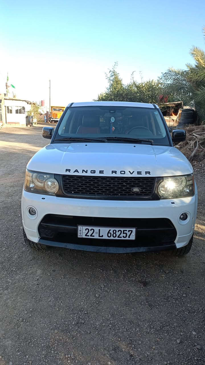 سلام عليكم سياره رانج للبيع 2011 مواصفات السياره سياره فول مكينه عادي مو سوبر الرقم  اربيل  هزه وبراد جديده سياره باسمي صار لها عشره ايام من داورتها سياره تخم تاير  سياره فول  فتحه فقط جاملغ بيها اليسرى الامامي مابيها أي ضرر السعر 155وبيها مجال مراوس بسياره عادي رقم الهاتف***********/***********
