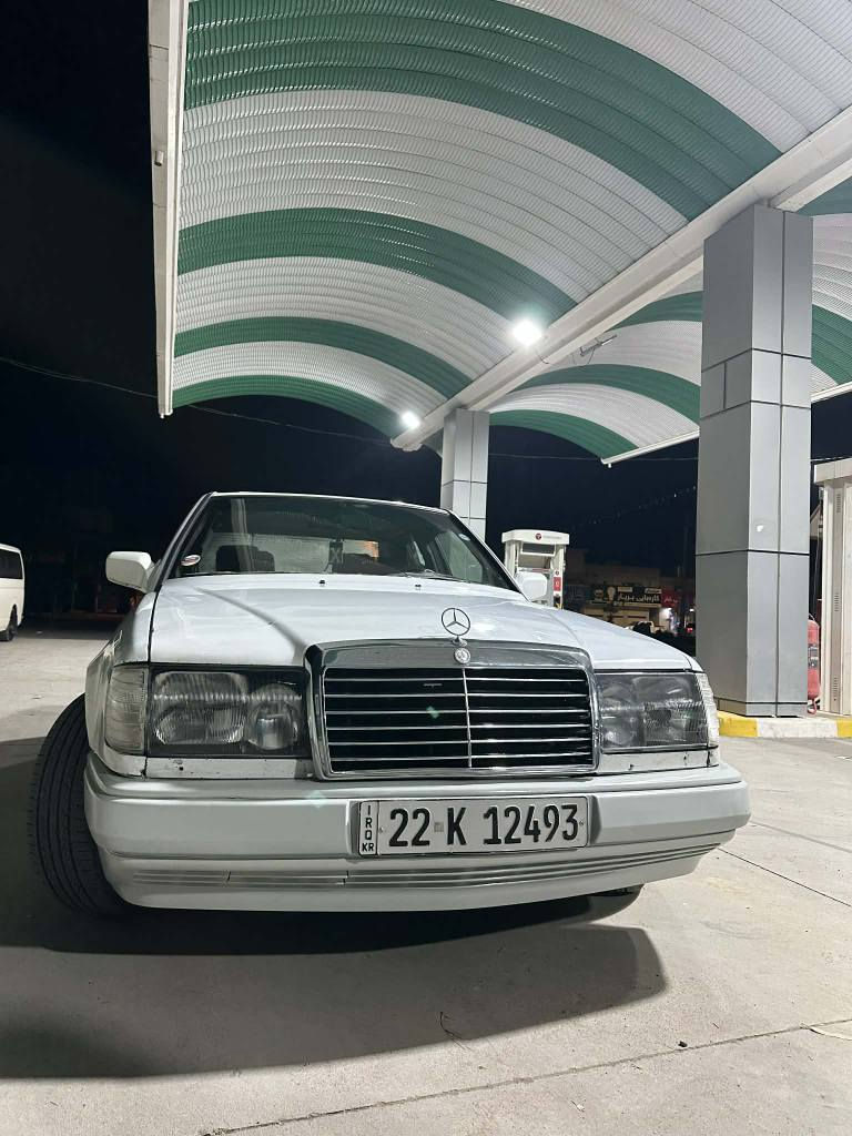 سلام علیکم ئەم مارسیدس بو فروشتن رقم هەولیر رقم وسنەوی تازیە تاکو 2030 بە شەرتی وکالە وتحویل  گیرومکینەی vvt  بە شەرت 100 فیتر  تبرید وتتفیە بە شەرت  هەمو کرئبایتی گیانی ئیش دکات  ویل وتای لوک لە سەر باتری تازە  شتیکی زور  جوانە ماشاللە داویت  نزخی 58 ومجال بو زانیاری زیاتر *********** كالار, السليمانية
