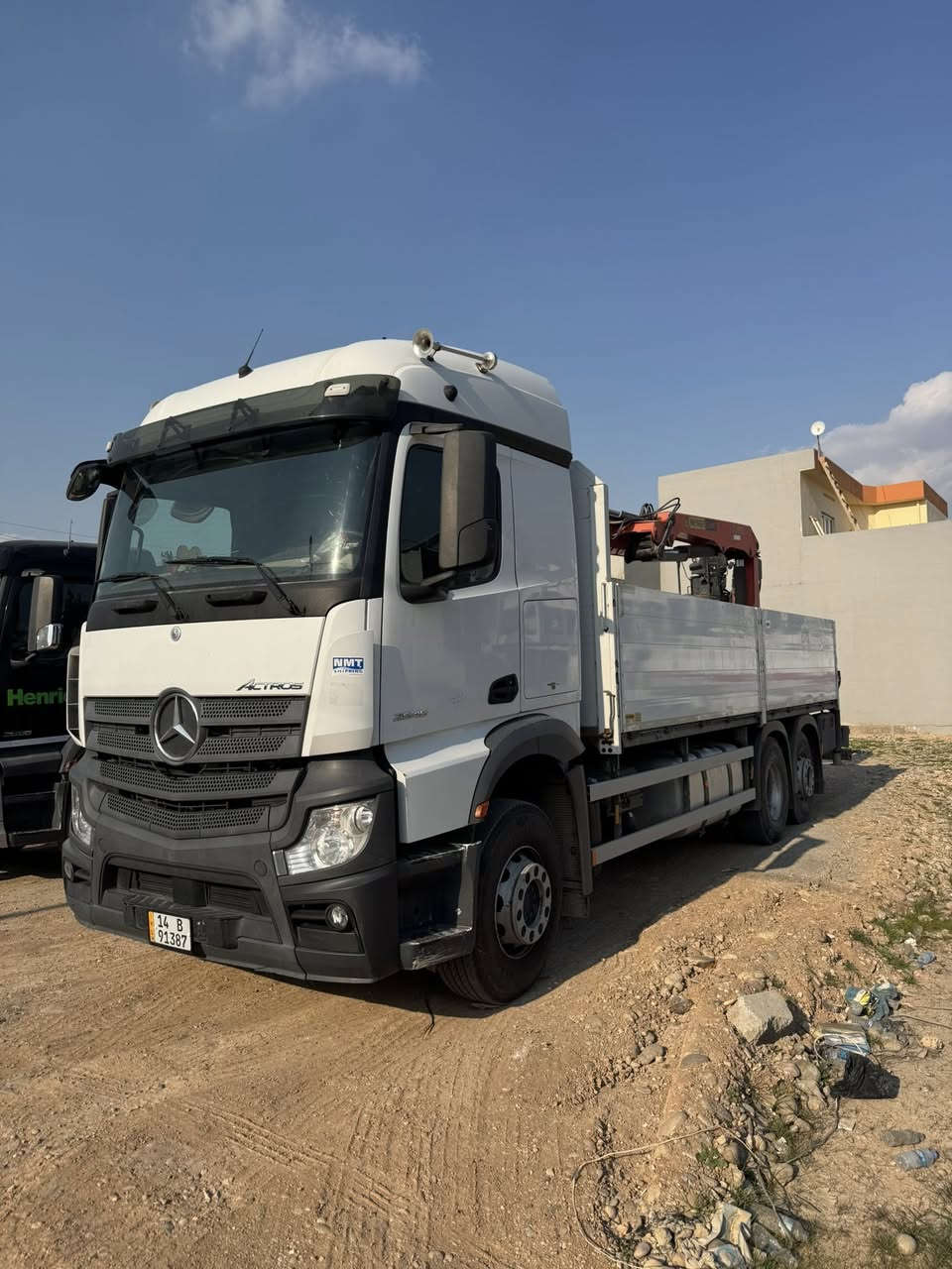 كرين بلوك وحش للبيع 
2014  حجم السياره 2545
حجم الكرين 18000 
بافكر 
السياره ماشي 600 
طخم تايه السياره جديده ما مشتغله بعد 
رجاآ الشراي يتصل 

*********** 

***********
بس الكورك بي واتساب
