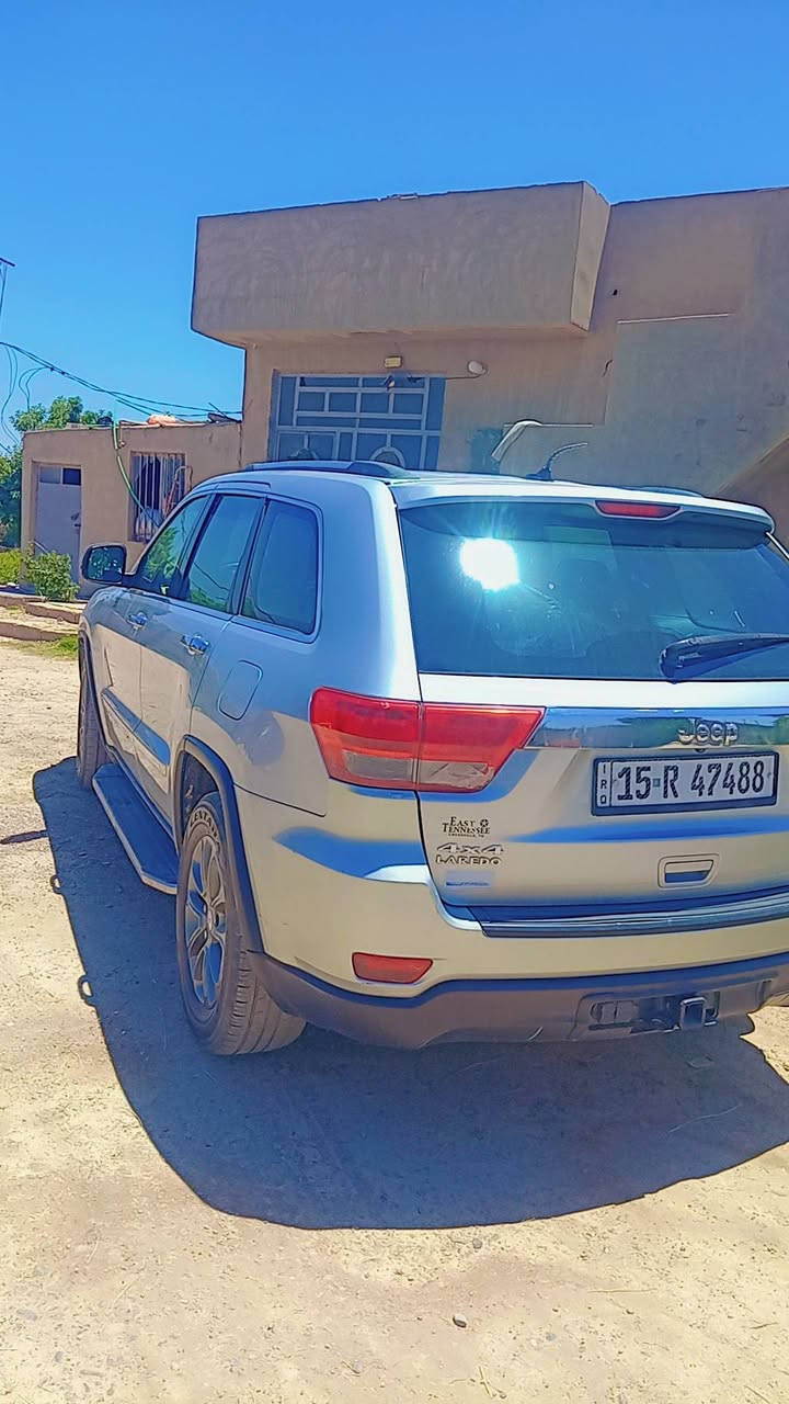 سلام عليكم حبايب جيب شروكي ٢٠١٢لبيع او مراوس ٣٦٠٠ بصمه ٣قطع جاملوغ وربع بل بنيد والثاني جاملوغ كلير السعر١٣٥ الاستفسار ***********
