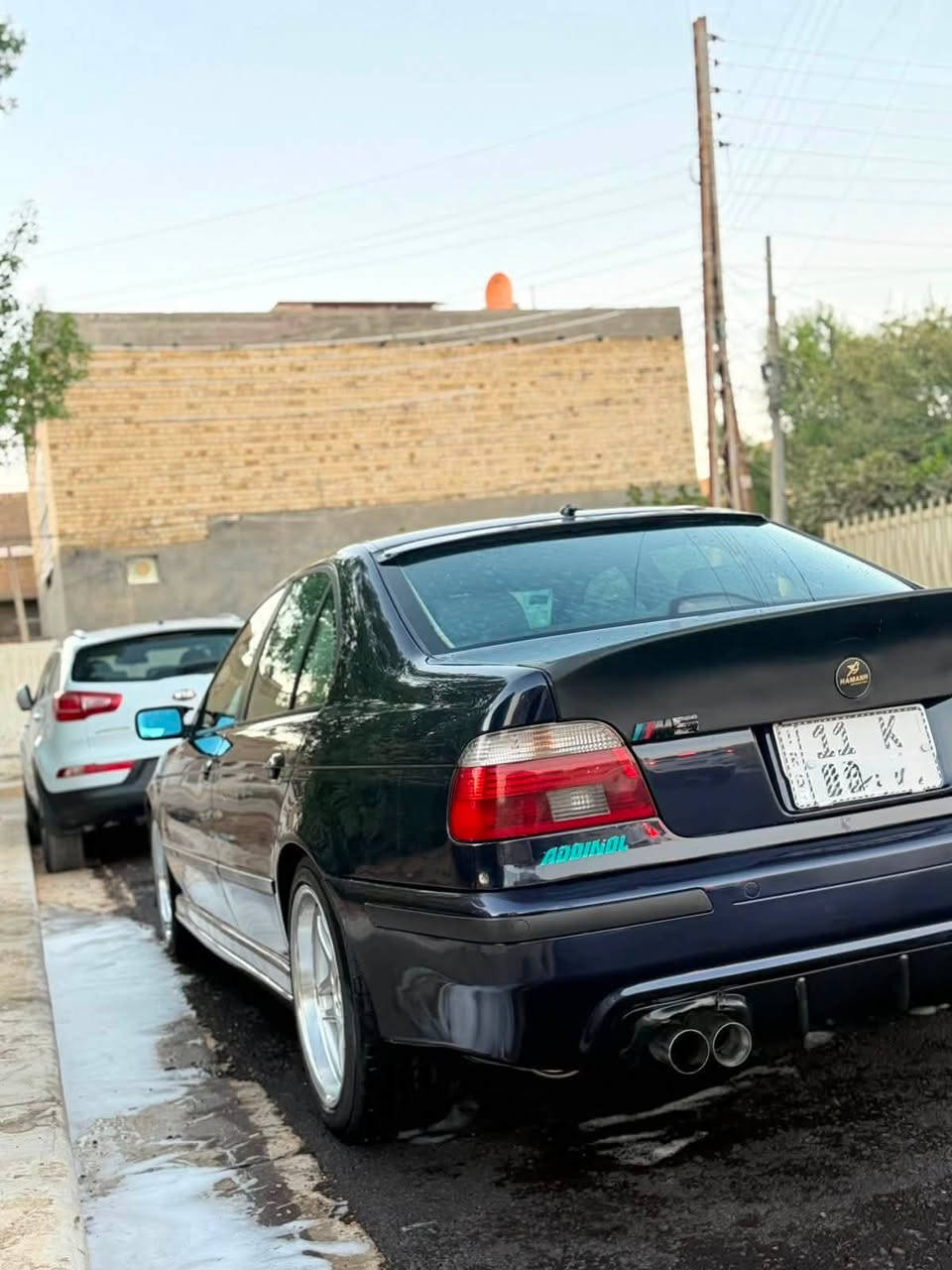 السلام عليكم BMW  544i   داينمو مي صقر موديل ٢٠٠٠
ماشية ٢٠٠الف قابل للزيادة السيارة فول مواصفات للأخير و السيارة مال جناي ممتعوبة مو مثل اخواتها 

مواصفاتها

مثبت سرعه و مثبت مسار

سيتم صوت

نظام ABS و تراكشن

كشنات جلد بالاضافة الى دوشمة جديدة كاعية و جنطة و كشنات

فتحة 

كشنات كهرباء بالاضافة الى خزن كشنات

تجاوي كهرباء

تبريد قطعتين

جعمقة كهرباء

بردة كهرباء

التنتة كنتارة

CD تشنجر

السيارة M دعاميات و ويالة و ترايش

مازدات بلادية ديناميكية يعني تتحكم بالعدسة

منظمومة زنون عالي ناصي

تلفون جديد

تخم تاير و باتري و جامة جديد 

هزة و ارقام جدد

حدادية ٨٥٪؜

و بعد كلش هواي مواصفات

خلل بمنظومة التبريد لكون السيارة استخدام شخصي

مكان السيارة بغداد المحمودية

السعر ١٥٠ و بيها مجال حك الجية

***********
