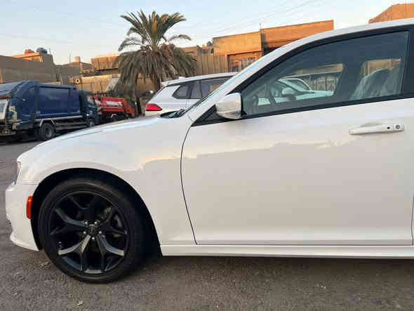 سلام عليكم اقره المنشور يلا تتصل
كرايسلر اوباما 2022
دخول جديد كتاب ظباط (  رقم بغداد ) 
فوول مواصفات عدا البنراما. 
حساسات خلفي امامي
رادار بلمري
كشنات جلد تدفئه تبريد 
خزن كشنات 
ستيرن كهرباء 
برده خلفيه 
تشغيل عن بعد 
بجم عريض 
شاشه كاربلاي
ويل 20  
السياره فووول
صور الحادث مرفقأ 
السعر خاص ***********
مكان  السياره بغداد مدينة
