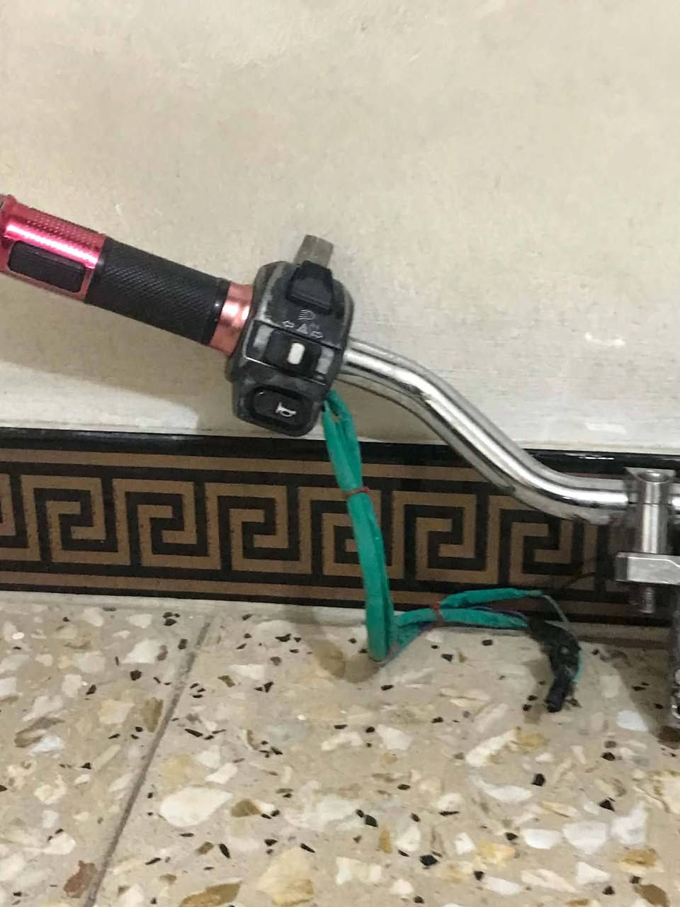 سلام عليكم
 ستيرن سكنس جبلي المجاميع شغاله كهربائيات شغاله
وتاير خلفي ما مستخدم بعده بلجيس
الستيرن سعره ٥٠
ولتاير ٢٠ بغداد بلديات ***********
