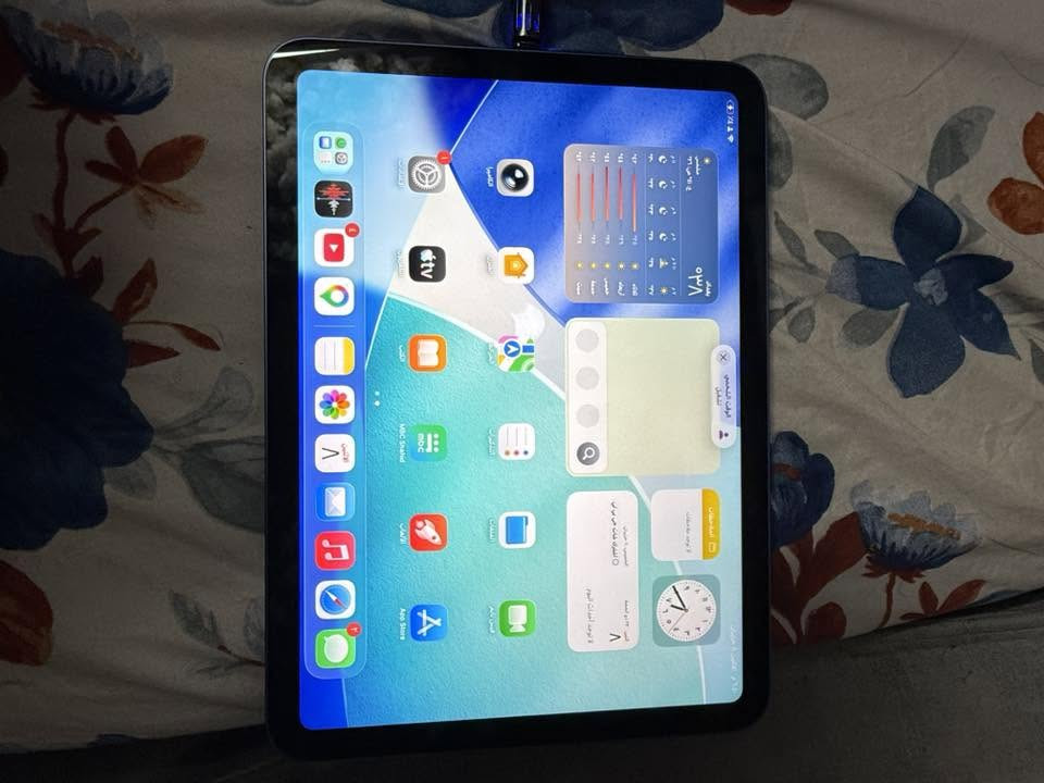 للبيع iPad 10 الجيل العاشر (10th Generation)
🔹 سعة 64GB
🔹 لون أزرق (Blue)
🔹 شاشة 10.9 إنج Liquid Retina
🔹 البطارية 100%
🔹 ما بيه ولا شخط ولا ضربة
🔹 الكارتون الأصلي موجود
🔹 جميع الوظائف شغالة 100%
🔹 الجهاز نظيف جدًا وبحالة ممتازة وجاهز للفحص

💰 السعر: 375 ألف دينار عراقي

📍 الموقع: بغداد - الدورة - حي الشرطة

📞 للتواصل: ***********

الجهاز استخدام شخصي وخفيف ومحافظ عليه بصورة ممتازة، والبيع لعدم الحاجة.
