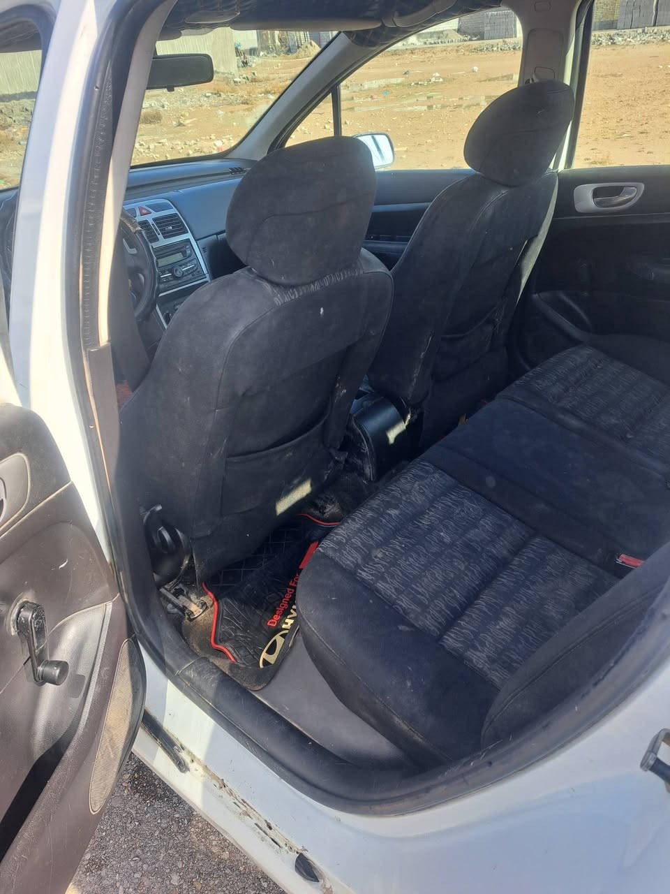 سلام عليكم بيجو 307 م 2005. رقم صلاح الدين مشروع وطني تحويل ثاني يوم سنوية ساقطة بل 25 تخم تاير السيارة جاهزة مكان السياره ديالى السعر 40 اوبيها مجال الإتصال ***********
