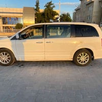 كيا كرنفال • مكفولة • رقم بغداد