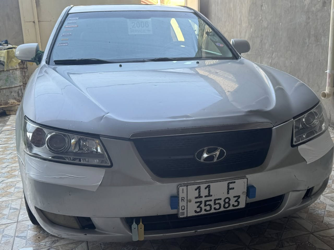 السلام عليكم
سوناتا 2006 وارد امريكي السعر 73 وبيها مجال 
محرك 6سلندر 3.3كير مكينه وضفيره جدد حاويه صارلهن شهرين حداديه80‎%‎ رقم بغداد سنويه وهزه جديده لل2030 
مكان السياره بابل 
للاستفسار/ ***********
