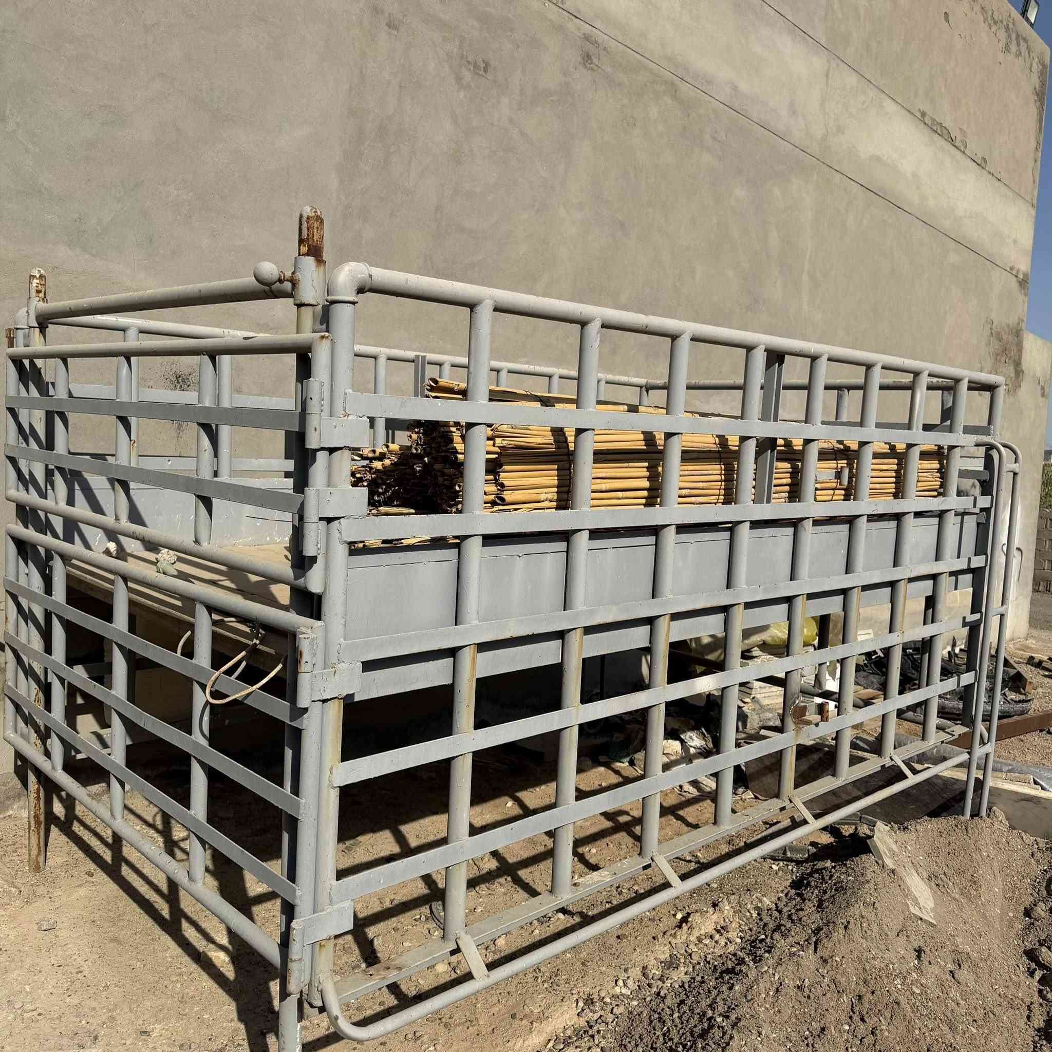 محجر  طابقين كامل مع الخشب حداده ابو سمير عنوان بغداد حي النصر 
0773970578


**إذا كنت صاحب هذا الإعلان وتريد حذفه لأي سبب، رجاءا أرسل رسالة إلى الدعم الفني**