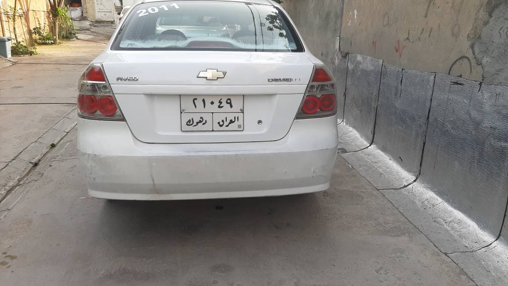 ئەڤیۆ2011 مەکینە گەورە گێڕ عادی گێڕومەکینە تبرید بەشەرت سبوغ یەک چاملاغ پێشەوە بێ ناوگرتن لەگەڵ بستێک چاملاغی پشتەوە سەنەوی بەسەرچوە تەقەو ڕەقەی نیە بێ لێدران  
ژ.م ***********
                                        *********** أربيل, العراق
