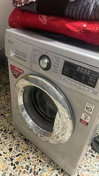 غساله LG • ٨ كيلو • نظيفه