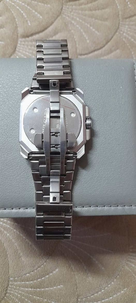 السلام عليكم للبيع السعر 25الف بغداد رقم الهاتف ***********
