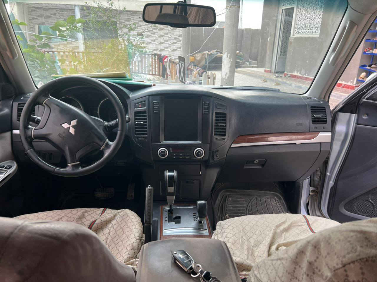 السلام عليكم من رخصت الادمن سياره باجيرو ٢٠٠٨اربيل كفاله عامه محدث لكزز محرك ٣٠٠٠ تدفه تبريد مكينه كير كفاله شاشه كبيره كامره تبريد ٣ قطع البيع او مراوس السعر ١٣٥ وبيه مجال للتواصل على الرقم *********** متواجد واتساب
