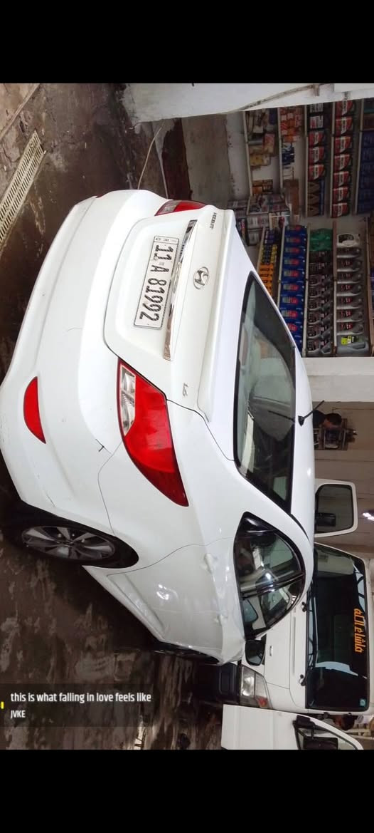 اكسنت خليجي 2016
رقم بغداد شبه مميز 👍 

#تحويل_ثاني_يوم 
مكينه كير بلادي 
غرفتها داخلها جديد ع وضع الشركه
.اشاير مري 
.فتحه سقف بانوراما 
.نظام ايكو 
.باتري جديد 
. تحكم ستيرن 
.شاشة ذكية 
.گير اتوماتيك المرغوب
.كامرة خلفية 
تبريد+ تدفئة
. مكينة دوش 
.مانع انزلاق 
.

مكاني بغداد مدينة الصدر 

سعر 118 وبيها مجال للشراي

***********
***********
واتساب بنفس الارقام
