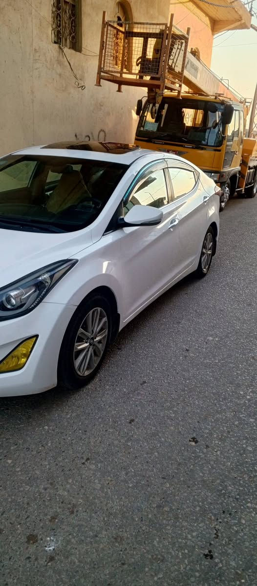 النترا GLS  2015 وارد خليجي فول سويج محرك 1800 رقم وهزه وسنويه جدد بأسمي 
بيه صبغ الجاملغ الخلفي للكنر فقط 
محرك گير تبريد حداديه مكفولات 
سياره جاهزة من كلشي السعر 115 وبيه مجال قليل كلش للاستفسار *********** مكان السيارة النجف بيع او مراوس حسب القناعة
