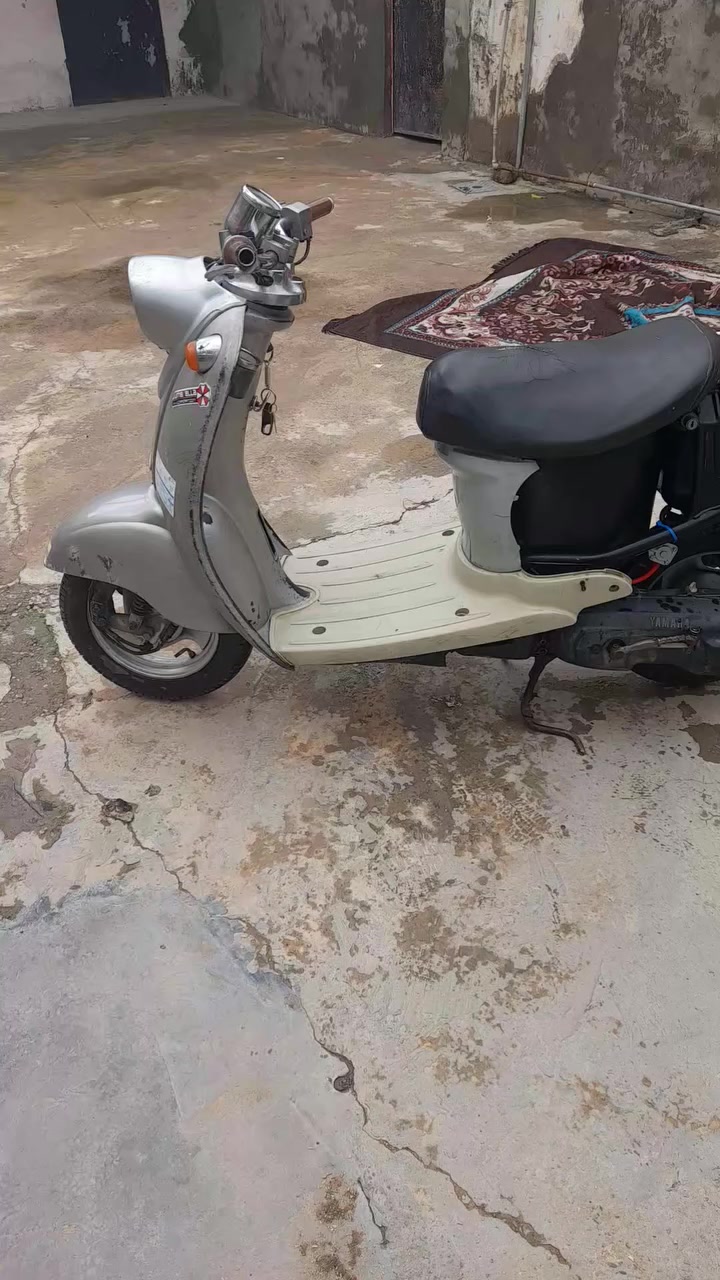 عبد الحليم للبيع كلشي ماعايزه برغي ماتحط 
انطي تراي شرط للدجيل  مكينه فول مبدل بوشه وبستم 80 مو 60
والله تاكل الكاع من تمشي كفراتهه الاصفاح عندي اني شايلهن 
سعره 250 وذا مراوس بماطور ايراني راس براس اراوس 
هاتف ***********
