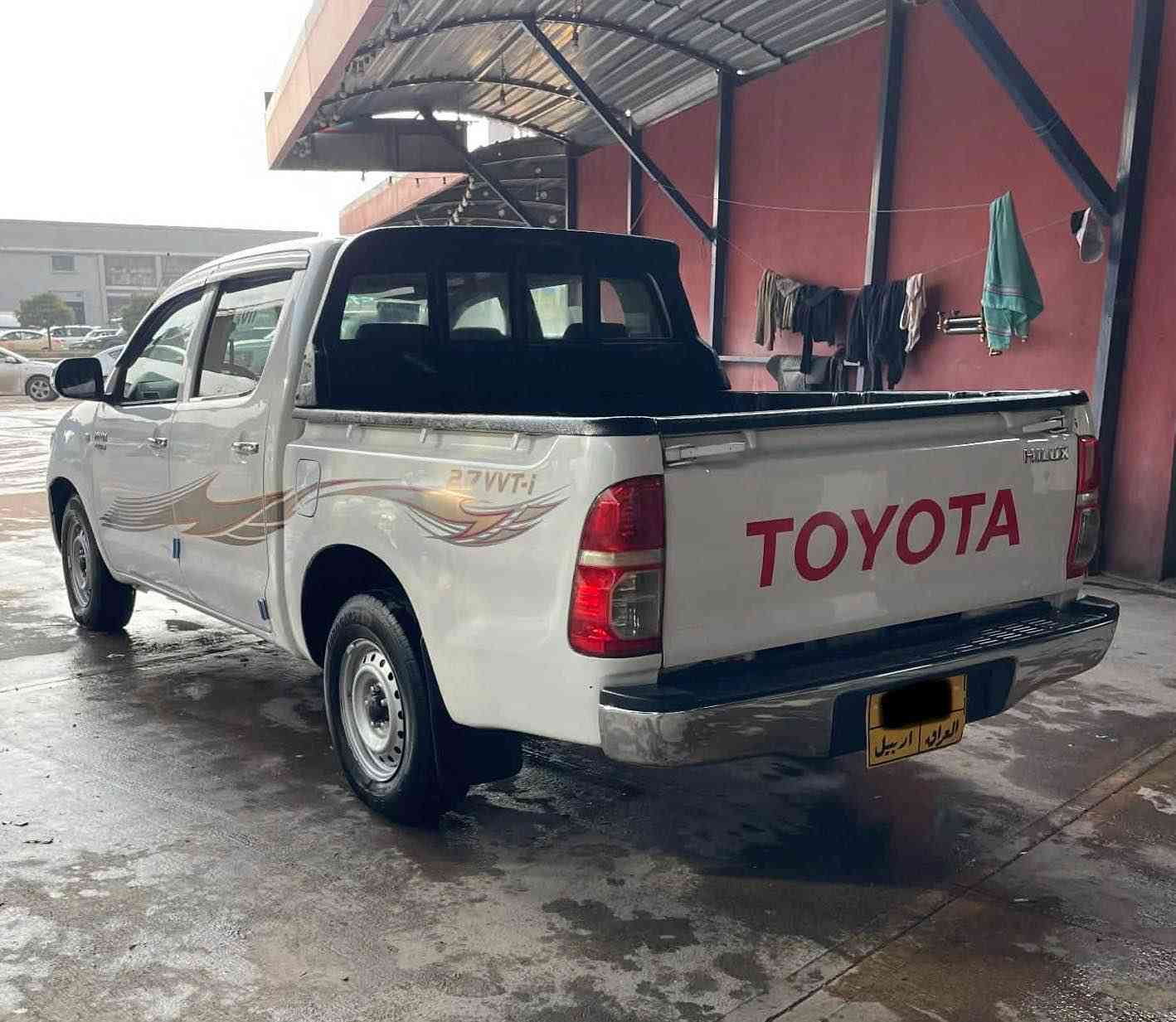 تۆیۆتا هایلۆكس ٢٠١١
كوێتی گێر تۆماتیك
شاسی ١٩ و زینۆن حراریە
لەوێنە جێی سبوغم دیاری كردیە یەك بست سبوغی هەیە
شبر صبغ باب ورا سكن واظحه ب صوره 
سعر ١٧٨ و مجال 
*********** أربيل, العراق
