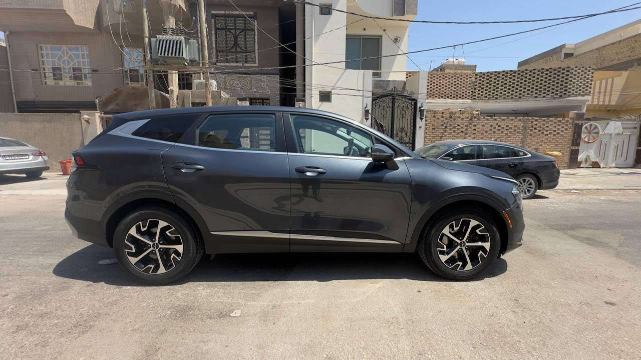 السلام عليكم
كيا سبورتج امريكي 2023 السيارة مصلحهة على ايدي الدعامية شاد الهة بلادي تفصيخ مو تجاري  السيارة بدون ايرباك
صور الحادث مرفق بالمنشور 
المحرك 2500 
الموديل :2023
بصمات عدد 2
حساس خلفي 
كشنات جلد 
رادار جانبي وتحديد مسار
مانع تصادم
مكان السيارة :النجف
السعر: 202$
الرقم: ***********
