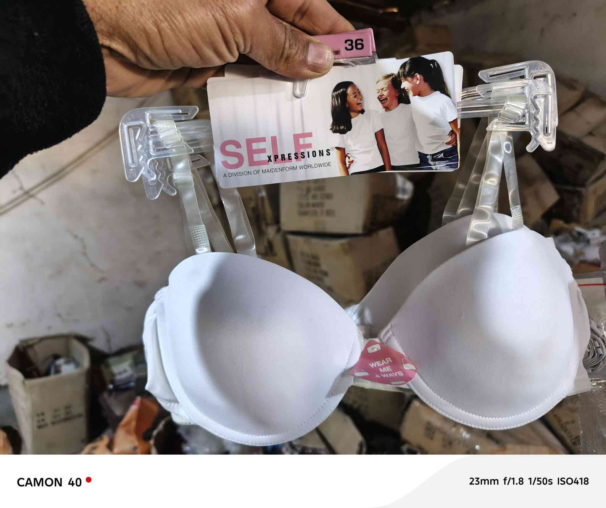 ملابس داخليه حمالات وشورتات القطعه بربع شرط كلهن بيعه وحده وكله يطالي وفيتنام انوع القياسات القطعه بربع تواصل واتس ‏‪***********‬‏
