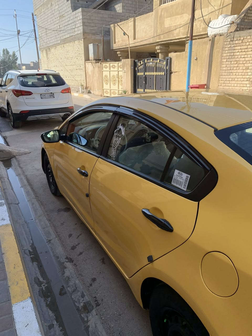 سلام عليكم كيه فورتي موديل 17 مواصفات نص فول  تخم تاير حادايه جاهزه بسمي سنويه 30 نقصها بس غاز تبريد كير ومكينه خير من الله لا تبخير ولا تنقيص سونار ب منشور  ليبل واحد بدون تبديل بدون دواخل شواصي لغد حوض كفاله سعر 108 وبيها مجال قليل*********** هـ
