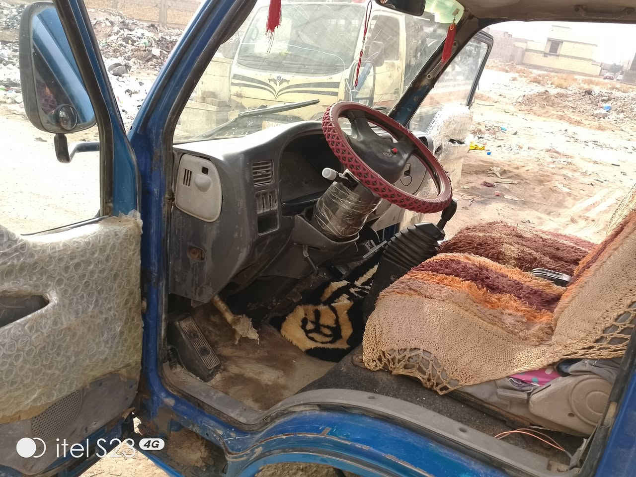 من رخصه لمدير
فنتيره لسعر ب28.بيهه مجال قليل .موديل 98.  رقم اسود بس ابيع كوم حديد اتكفل عشاير وسرقه قواطي مال لشاصي مصلحات كير اكسل كفاله مكينه بخار بدون صرف تخم تاير باتري جديد سلف داينمو جدد. شرط لصبح نكره قماره قلاب مكان بغداد ***********
