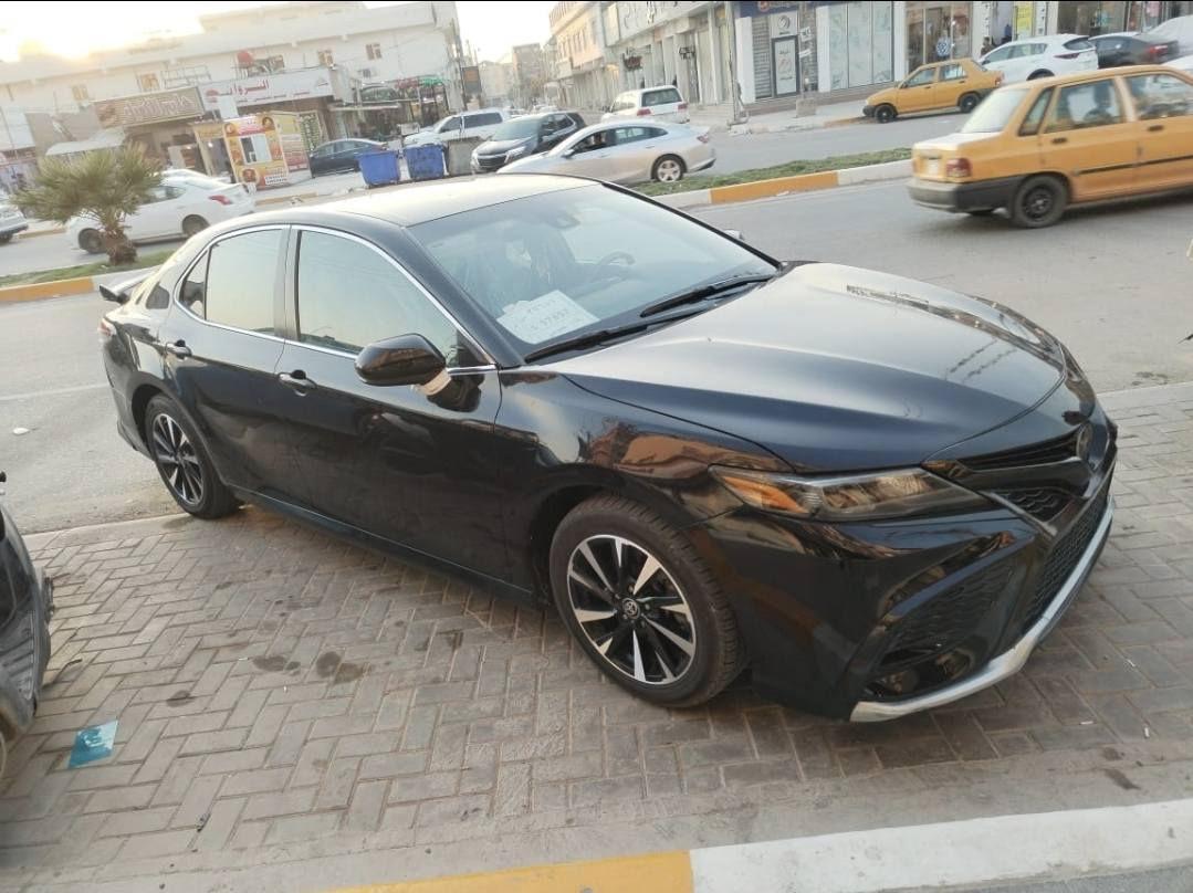 🚗 للبيع أو المراوس – تويوتا كامري 2021 (LE)
🔹 اللون: أسود ملكي
🔹 الموديل: 2021
🔹 الفئة: LE
✨ المواصفات:
كشن كهرباء (تحكم كهربائي بالمقاعد)
شاشة وسطية كبيرة
نظام رادار (حساسات أمان)
Apple CarPlay (كار بلاي)
كاميرا خلفية
بصمة تشغيل (Smart Key)
تحكم مقود (ستيرن)
مثبت سرعة
نظام توفير الوقود ECO
مكيف ممتاز ثنائي
زجاج كهرباء + مرايا كهرباء
وسائد هوائية
نظام مانع انزلاق (Traction Control)
نظام ABS
سنسرات أمامية وخلفية
📌 السيارة نظيفة وجاهزة للاستخدام
📌 معوقين – باقي سنة وتتفك
📌 مناسبة للاستخدام اليومي والسفر
📌حادثها جاملغ وبنيد فقط بدون داخل
💰 السعر: (169)
🔁 متوفر مراوس
📞 للاستفسار: ***********)
