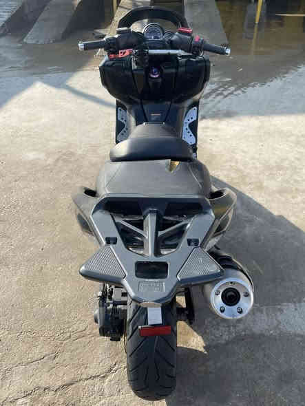 سلام عليكم تيماكس 11 مكينه مكفوله دراجه نضامABS تايرات بيرلي بكلايت سايد بريك كرزي طره مال سويج كرزيه قبق عمبار دراجه نقصها بجم مكينه مكفوله سعر28 بيها مجال قليل عنوان بغداد الرقم ‭+964 785 461 5732‬،
