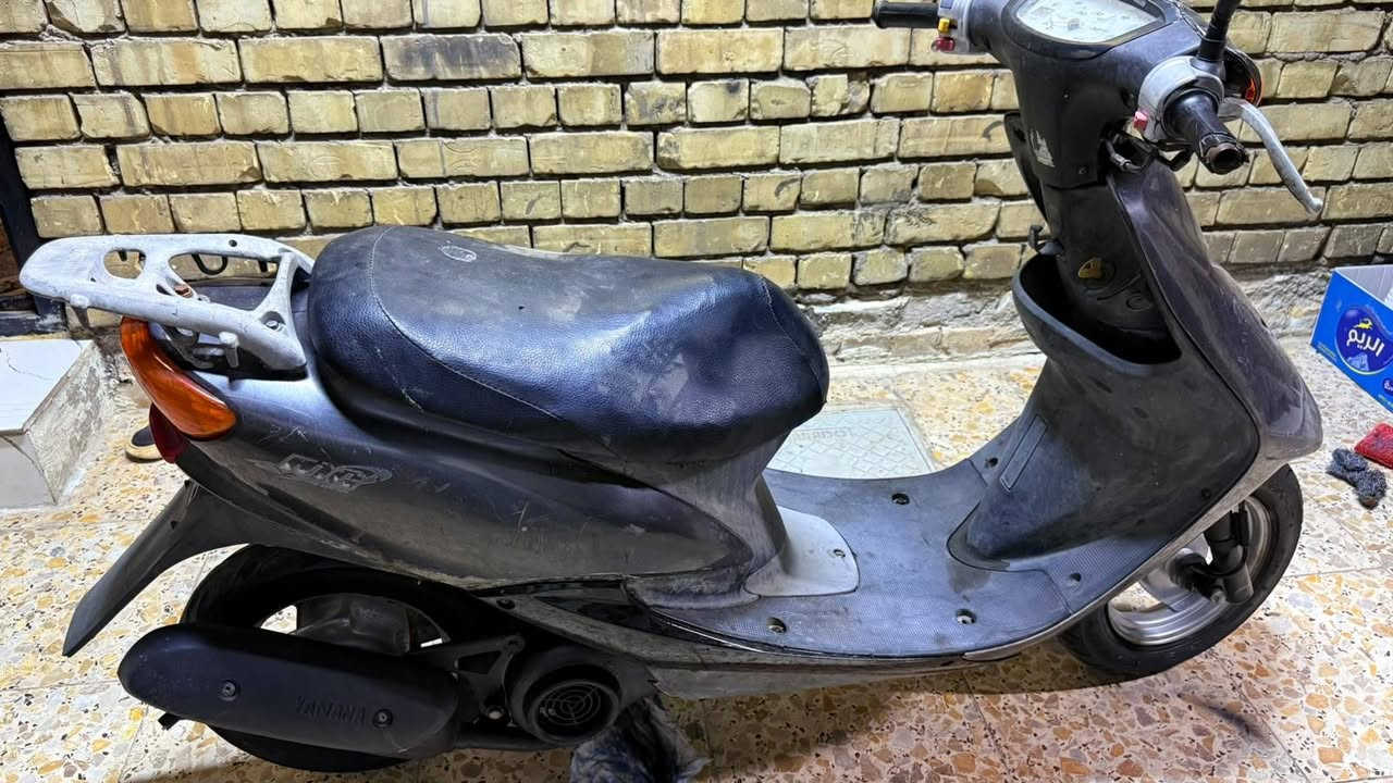 السلام عليكم دراجه عصفوريه 60 دراجه بلاديه ڪُل نقص مابيهه سلف هندر لايت اشاير قفل ستيرن قفل اكسل مكينه ناعمه كابريتر اصليه ماكو شي تجاري بيهه كلهه بلاديه 
مكاني مدينه لصدر السعر 325 
***********
