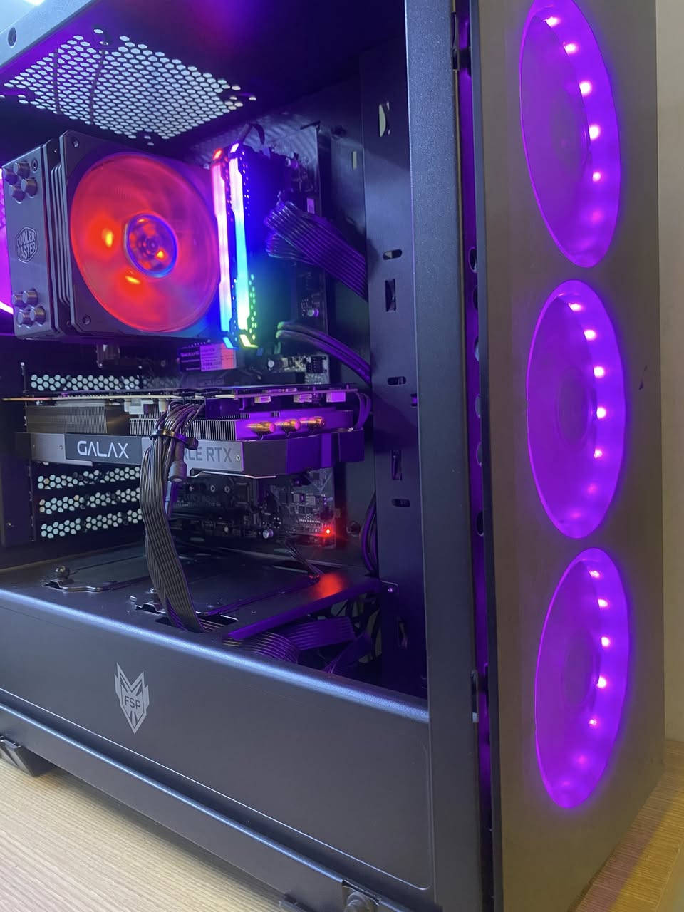 تجميعه مستخدمه للبيع
السعر مع الموصفات ما اعتقد تبقه اكثر من يوم واحد 
المواصفات داخل الصور 
السعر 900 الف فقط شامل اجور التنصيب والتحديث والتوصيل 
لاستفسار مراسلتنا على الخاص 
او الاتصال 
***********
العنوان بغداد شارع الصناعه 
مجمع النعمان التجاري 
الطابق الاول
