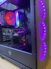 تجميعه مستخدمه للبيع السعر مع الموصفات ما اعتقد تبقه اكثر من يوم واحد ...