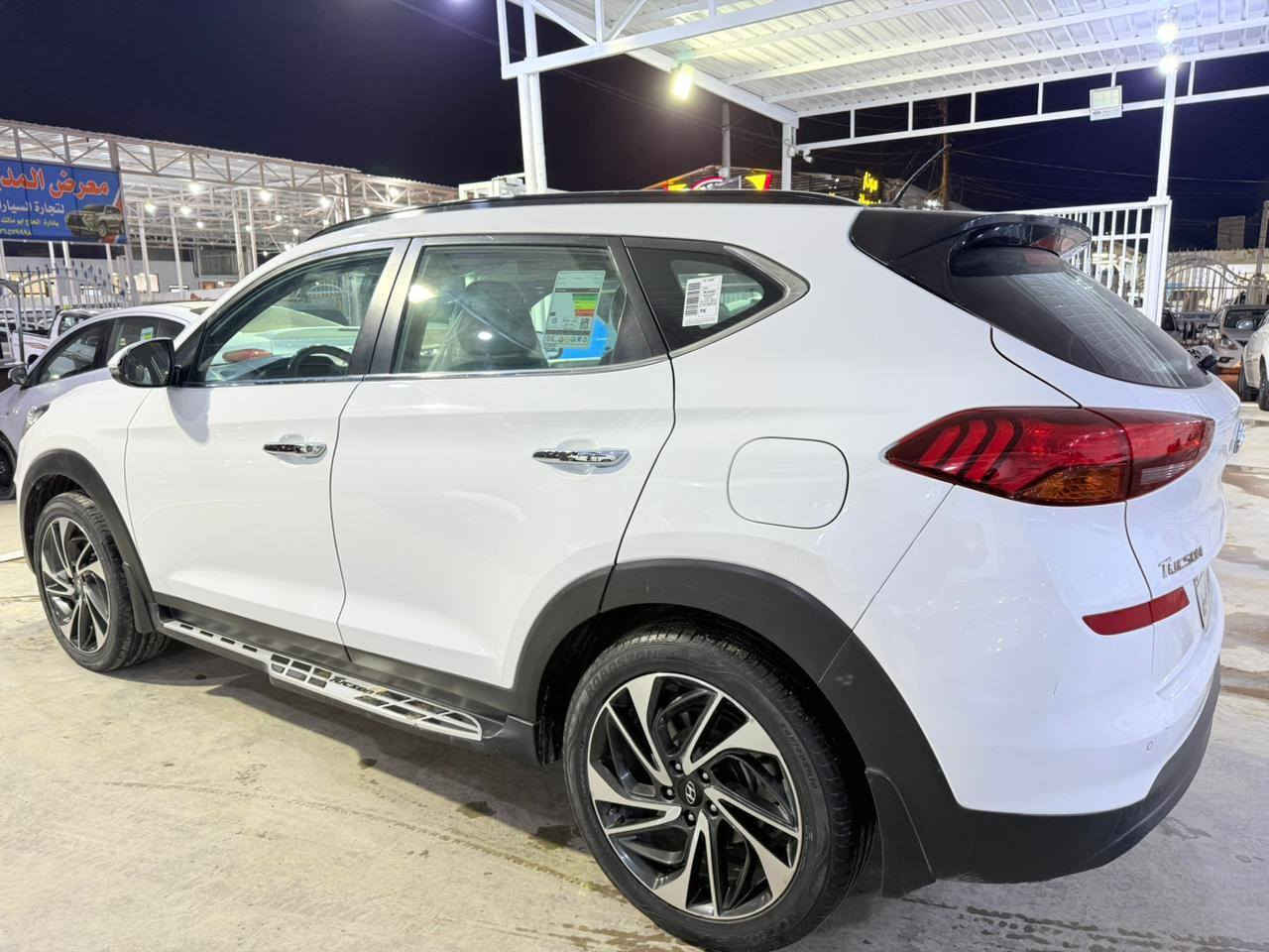 توكسان 2020 فول فول مواصفات خنك للاخير
ويل حجم20
شاشه
تحكم فول ستيرن
بصمه
بانوراما 
كشنات كهربا
زنون ٧ عدسات
بارد بلبنيد
205 وبيها مجال
مكانها نجف
***********
***********
