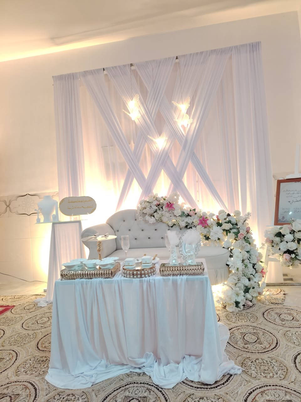 اللهم صل على محمد وال محمد
الحجز مفتوح لكوشات العقد والمهر حنه حسب الطلب للحجز والاستفسار التواصل علئ الخاص او الاتصال على الرقم *********** او مراسله علئ واتساب
